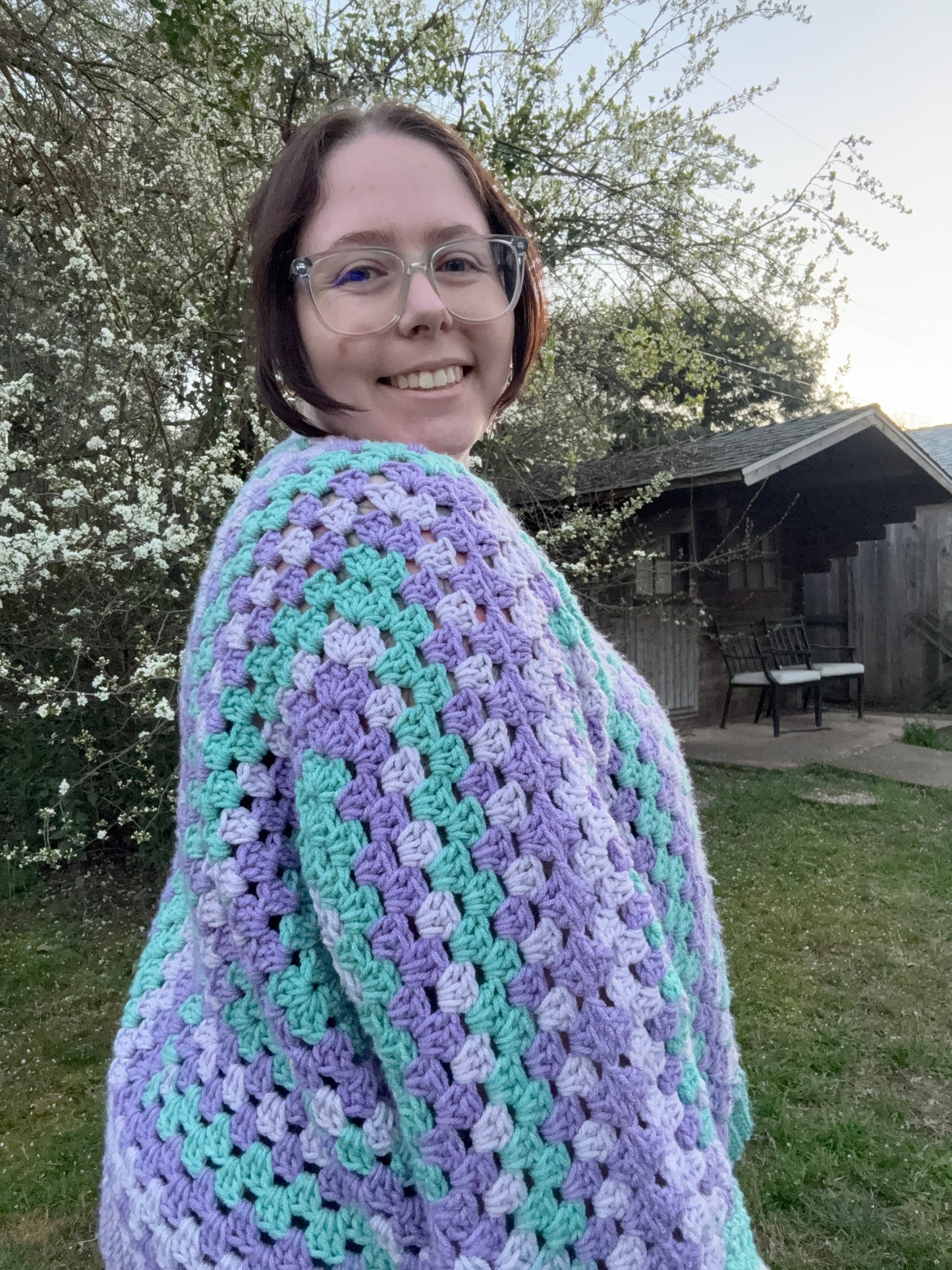 Too Sweet Hexi Pullover